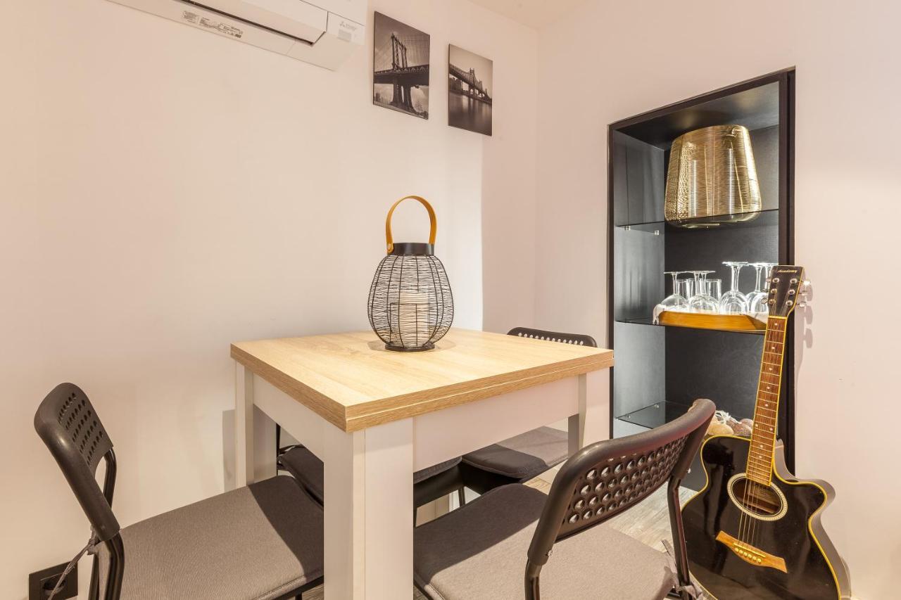Dulce Y Acogedor Apartment Vilanova i la Geltru Luaran gambar