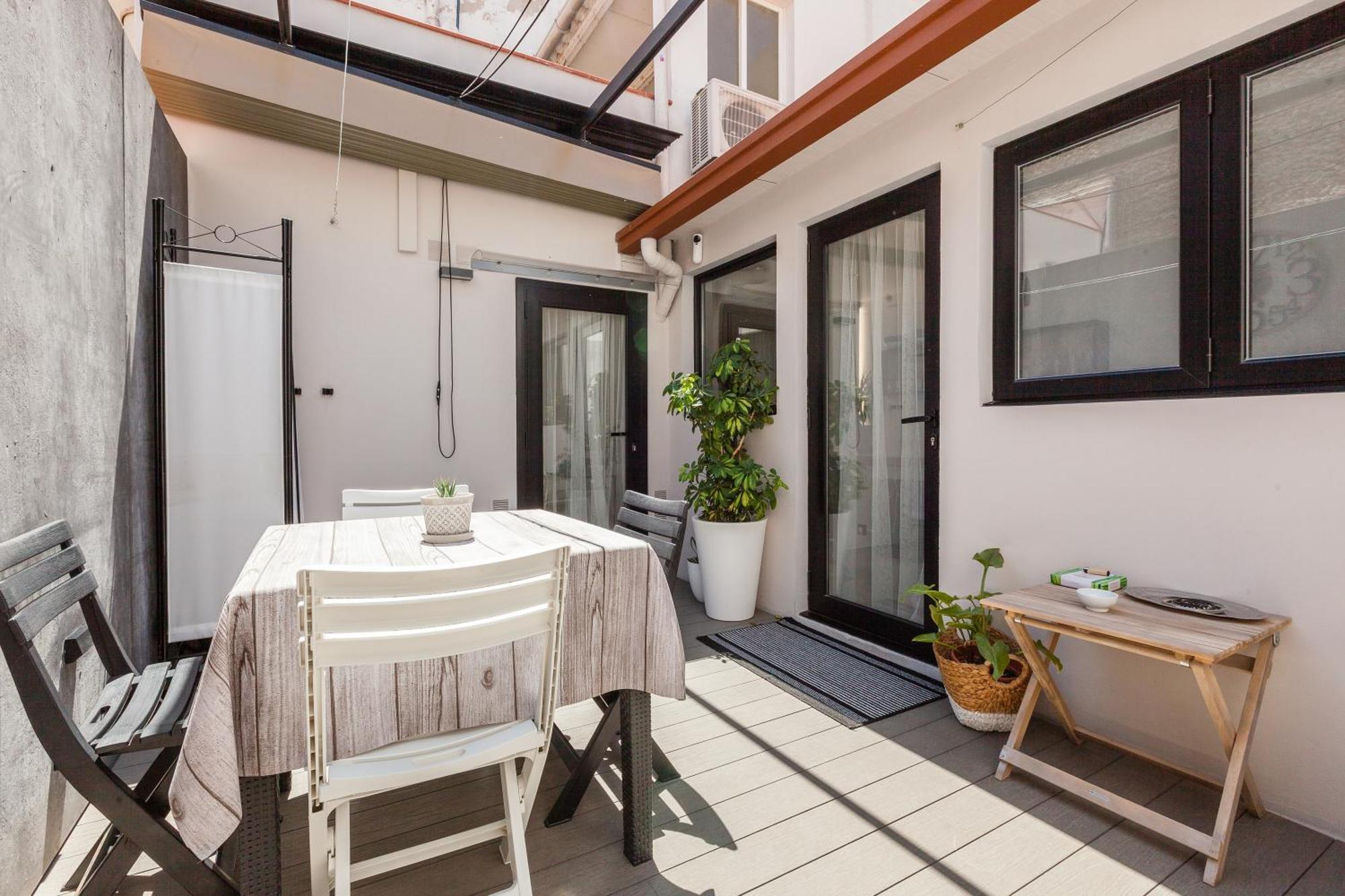 Dulce Y Acogedor Apartment Vilanova i la Geltru Luaran gambar
